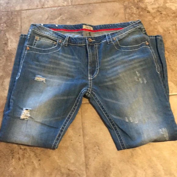 Antique River est. 2009 Distressed men’s Jeans - Picture 1 of 6